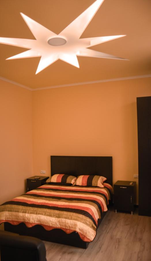 Guesthouse Crown Of צ'אקאדזור מראה חיצוני תמונה